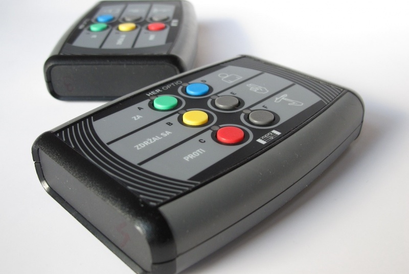 Optio hlasovacia jednotka / Optio hlasovacia jednotka - foto Optio hlasovacia jednotka / Optio hlasovacia jednotka - foto